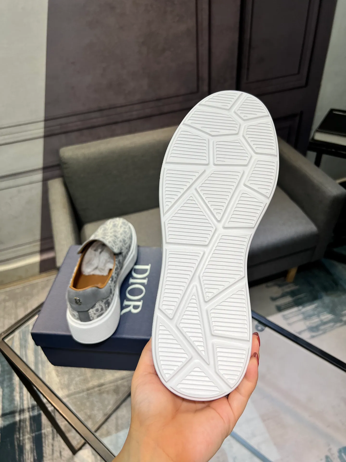 Men's shoes 💰380 The latest DiOr shipment, using imported top-grade jacquard fabric with cowhide design 👍 Breathable mesh lining, comfortable to wear, lightweight, original last mold, official website 1:1, private mold outsole, non-slip, color, multiple colors available, code number 38 to 44 (45 can be ordered)